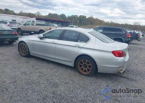 2011 BMW 528I из США, поврежденный, VIN WBAFR1C59BC260926